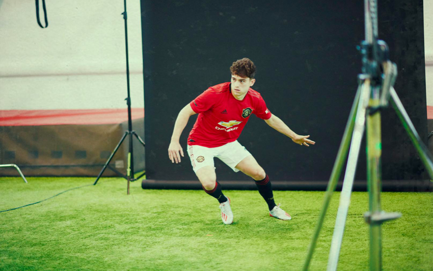 Chùm ảnh: Daniel James ra mắt Man United - Bóng Đá