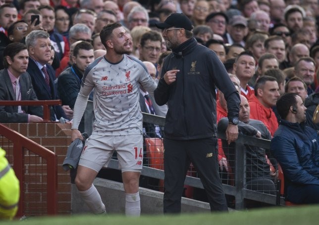 HLV Klopp nói ra sự thật về mâu thuẫn với Henderson và Mane - Bóng Đá