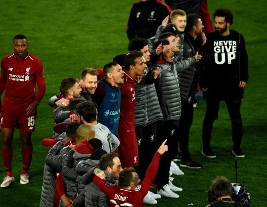 Klopp tiết lộ phản ứng cầu thủ Liverpool khi City thắng Leicester - Bóng Đá