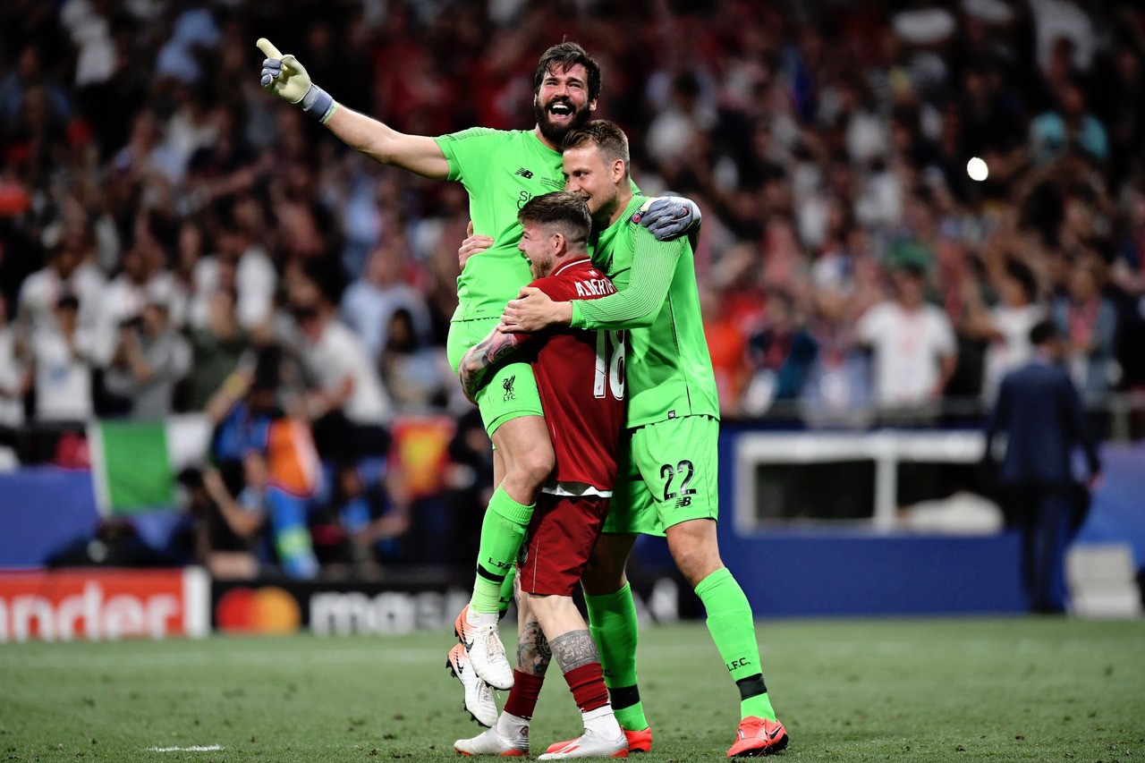 'Tôi sẽ quyết định tương lai ở Liverpool sau đợt tập trung đội tuyển' - Bóng Đá