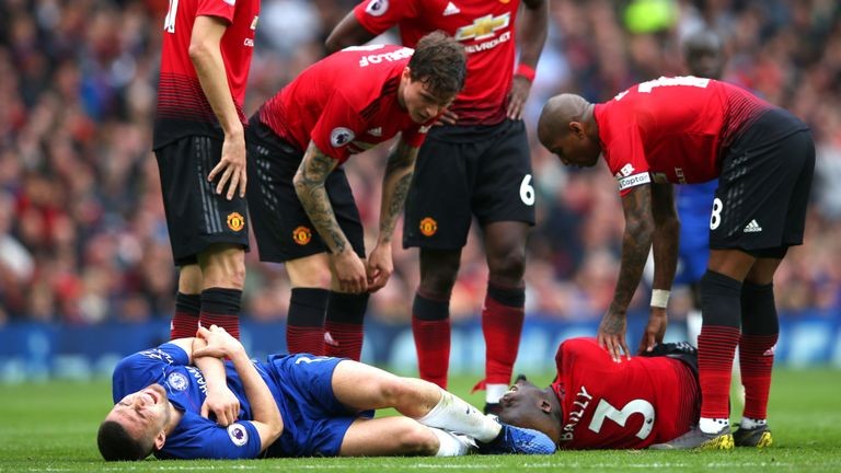 Đen như Man Utd, người hay nhất lại chấn thương nặng nhất! - Bóng Đá