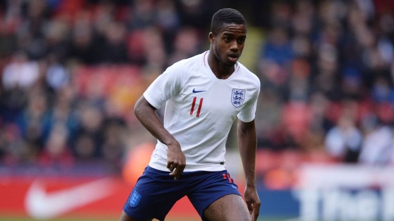 Đội hình hơn 200 triệu euro của U21 Anh: Mục tiêu Man Utd; Nhạc trưởng tương lai - Bóng Đá