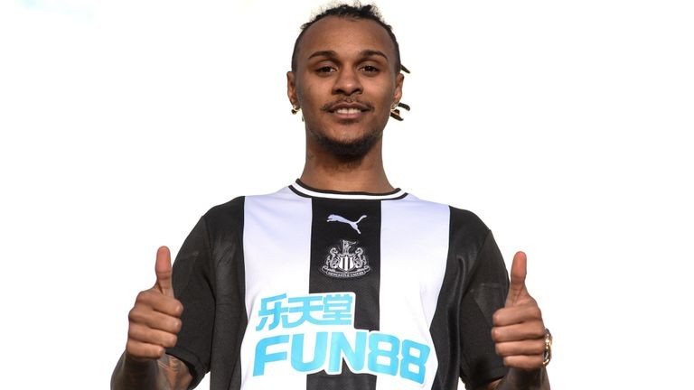 VALENTINO LAZARO LEAVES FOR NEWCASTLE - Bóng Đá
