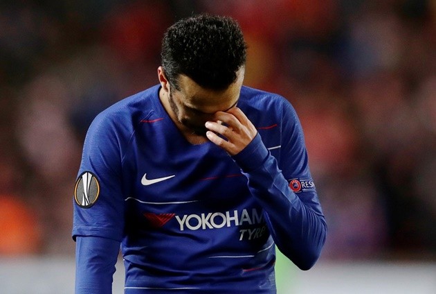 Fan Chelsea chê Azpilicueta - Bóng Đá