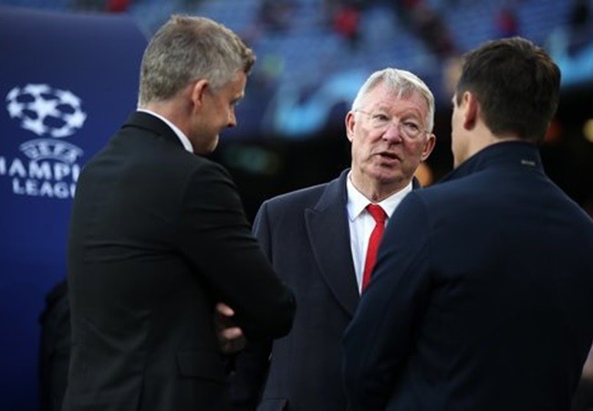 Man Utd thảm bại: Thà là bỏ đi hết... - Bóng Đá