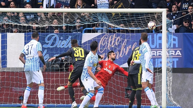 Sao 150 triệu nổ súng, Torino hất văng AC Milan khỏi tốp 4 - Bóng Đá