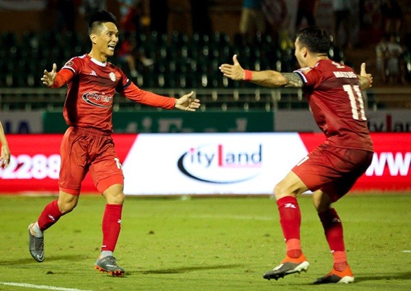 Tuyển thủ Việt Nam tại vòng 1: Người thắng 5 sao, kẻ nhận thẻ đỏ - Bóng Đá