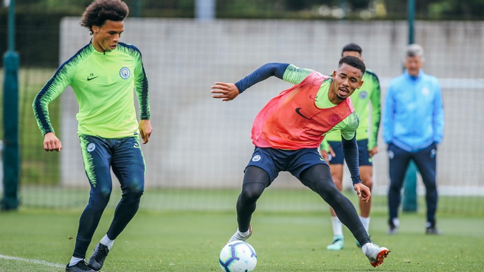 Man City tập  - Bóng Đá