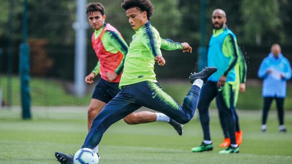 Man City tập  - Bóng Đá