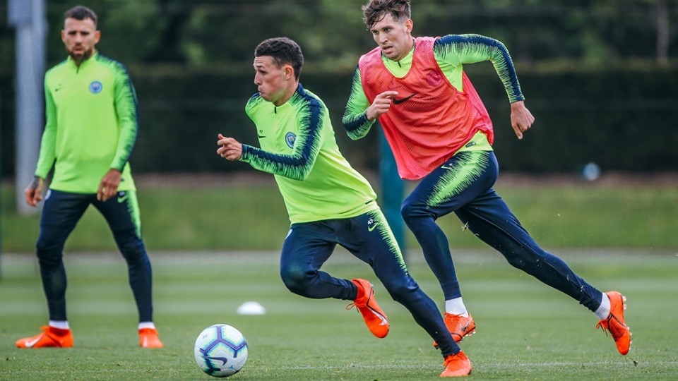 Man City tập  - Bóng Đá