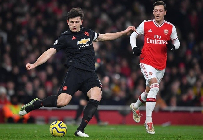 'Maguire & Lindelof aren't good enough for Man Utd' - Letting Smalling go was a mistake, says Parker - Bóng Đá