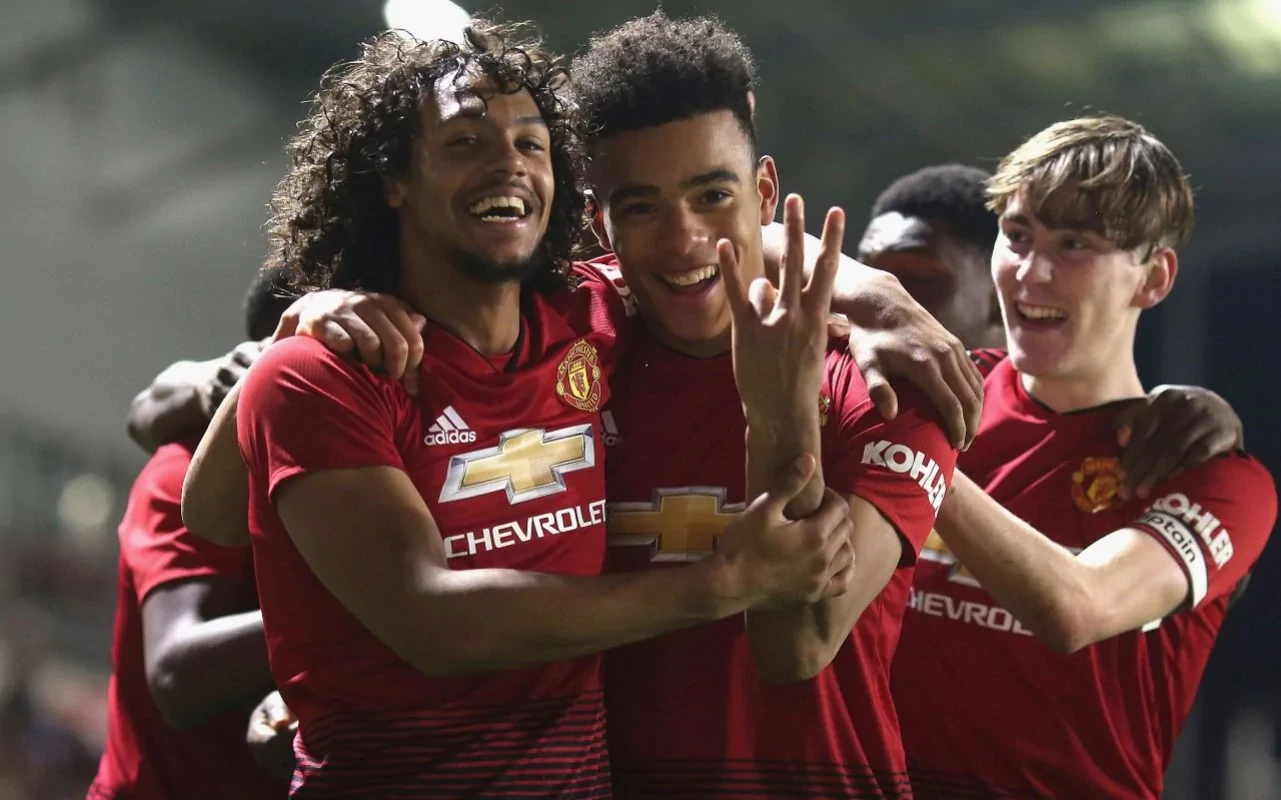 Manchester United insider makes Tahith Chong and Mason Greenwood prediction - Bóng Đá