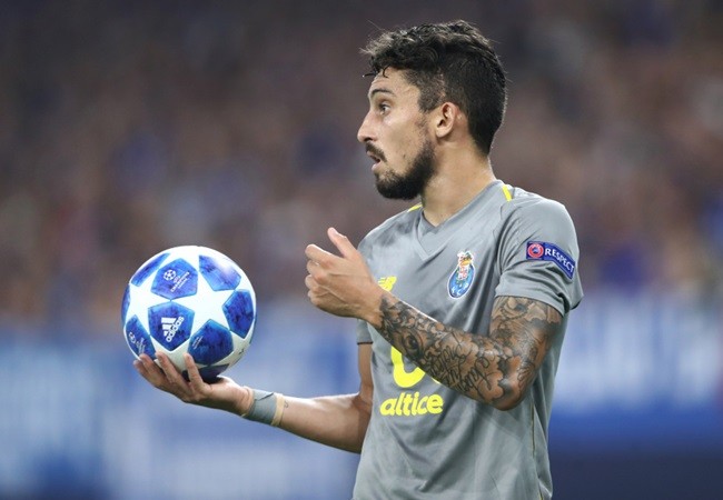 Tạm biệt Kolasinac! 3 'cơn lốc' cánh trái sẽ giúp Arsenal 'bay cao' - Bóng Đá