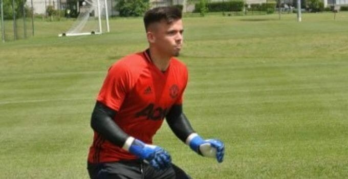 Điều gì đã xảy ra với Theo Richardson khi rời Leeds gia nhập Man Utd? - Bóng Đá