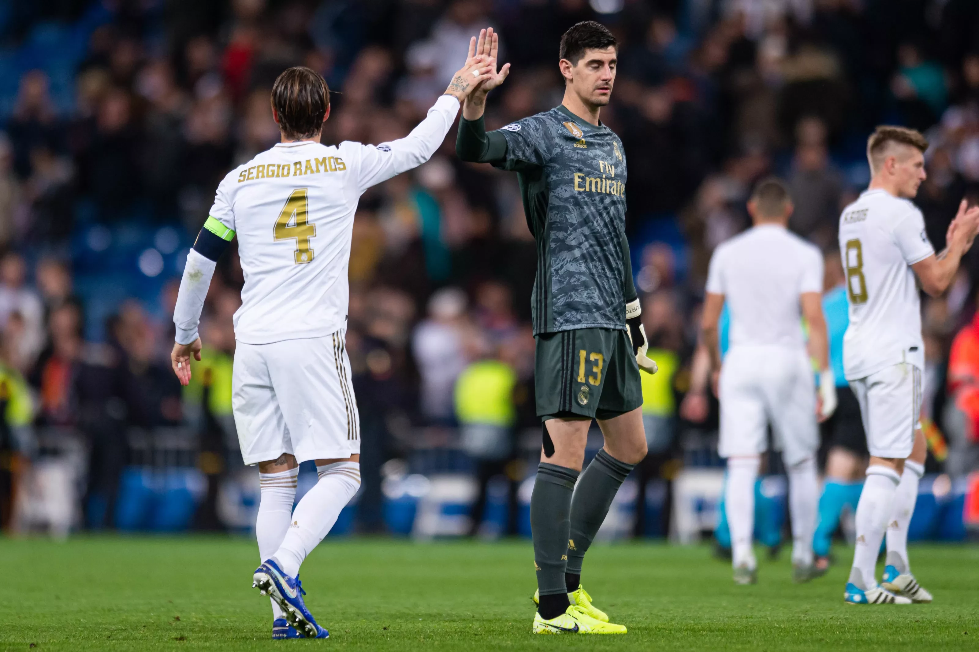 Courtois builds his wall: Clean sheet after clean sheet - Bóng Đá