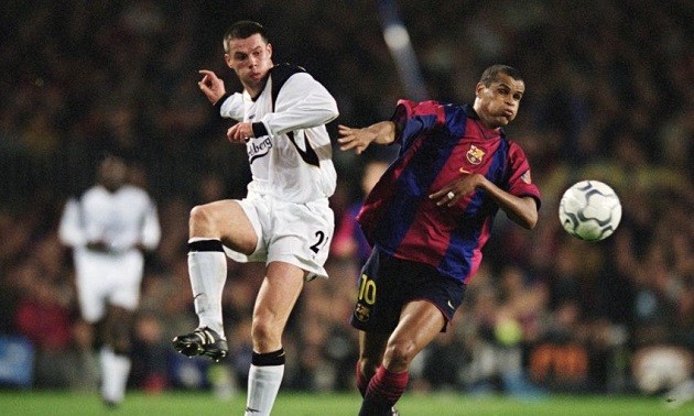 Thú vị: Trận Liverpool - Barca từng bị gián đoạn vì... show thực tế - Bóng Đá