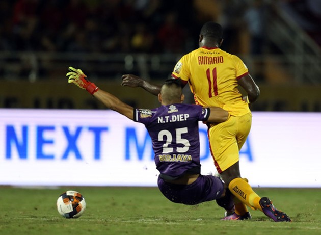 Cái đầu nóng của Rimario và đỉnh điểm của sự ức chế - Bóng Đá