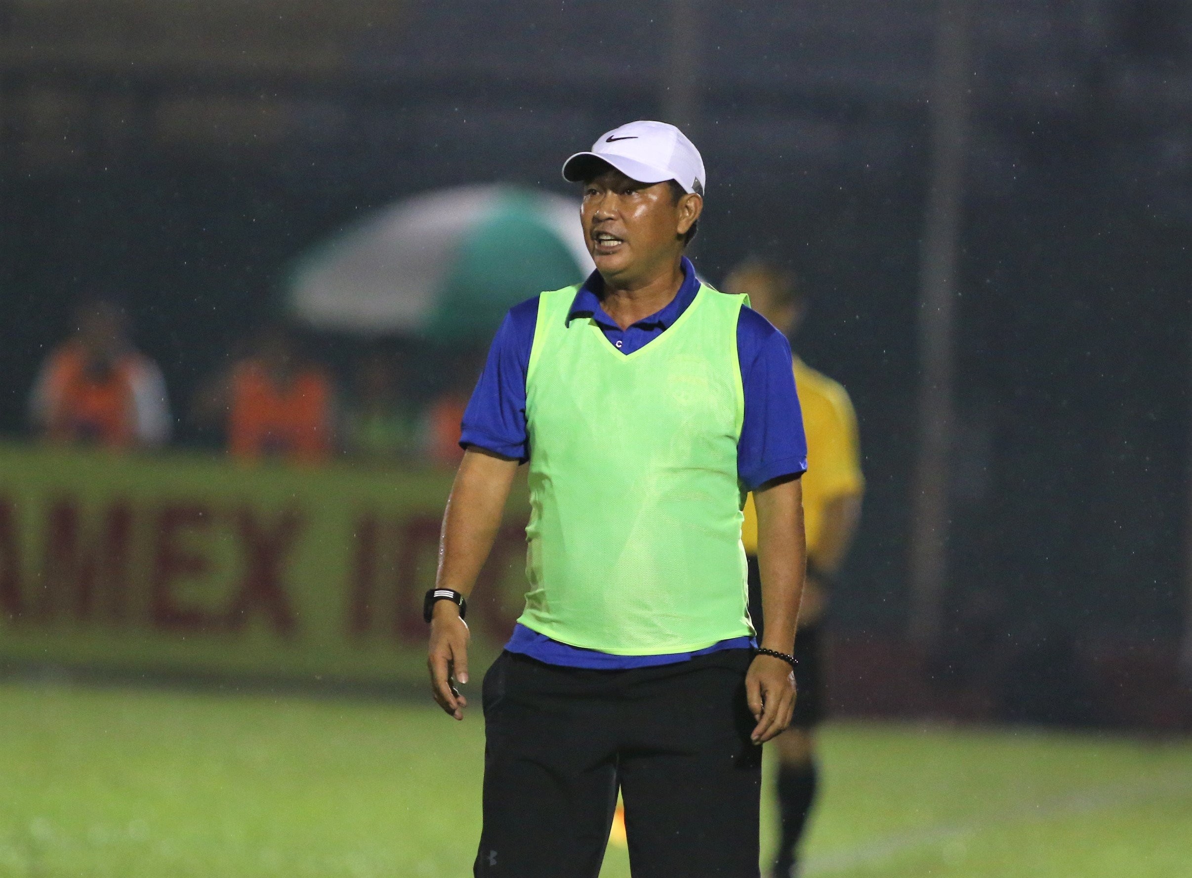 Năm HLV rồi ghế nóng: Sự khốc liệt và tàn nhẫn của V-League - Bóng Đá