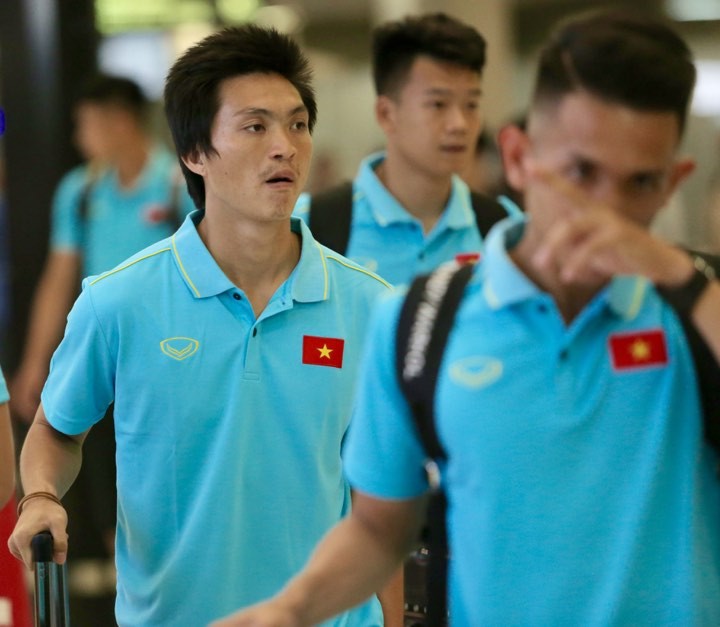 Quế Ngọc Hải tiếp tục đeo băng đội trưởng ĐT Việt Nam tại King's Cup - Bóng Đá