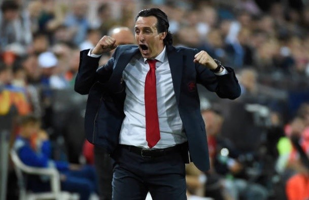 Paulista gây lộn với Maitland-Niles - Bóng Đá