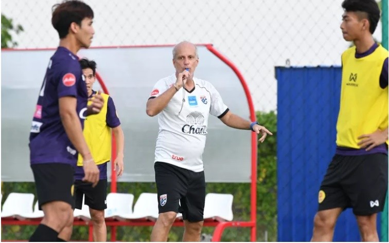HLV U23 Gama quyết từ chức: Bóng đá Thái Lan rớt giá thảm hại - Bóng Đá