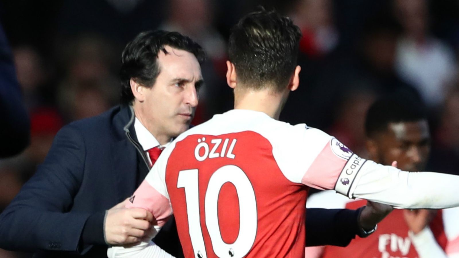 Emery nói về Ozil - Bóng Đá