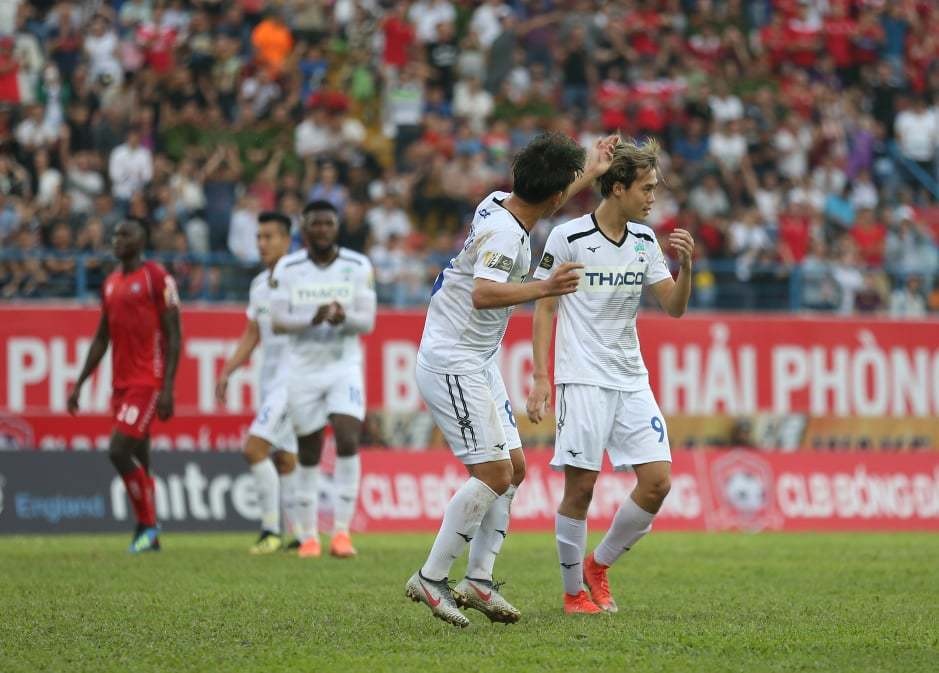 Văn Toàn dẫn đầu danh sách vua phá lưới: Trời thương kẻ khó! - Bóng Đá