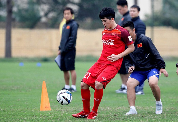 Chấn thương 3 trụ cột U23 Việt Nam: Lo cho Tiến Linh, Đình Trọng vẫn bị phù nề - Bóng Đá