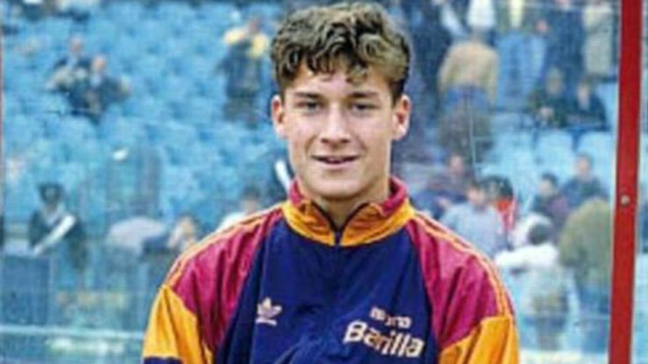 Totti 'wouldn't remain at Roma today' - Bóng Đá