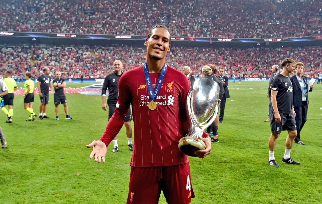 Barcelona, Real Madrid, Juventus offered Virgil van Dijk hope over Liverpool transfer exit - Bóng Đá