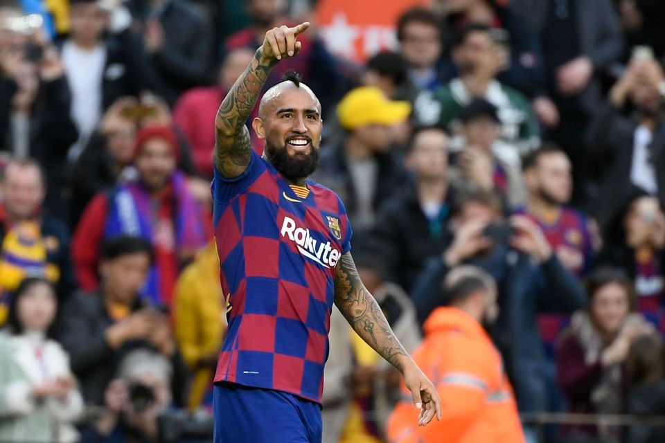 Man Utd’s pursuit of Arturo Vidal boosted as Inter Milan swoop talk is shut down - Bóng Đá