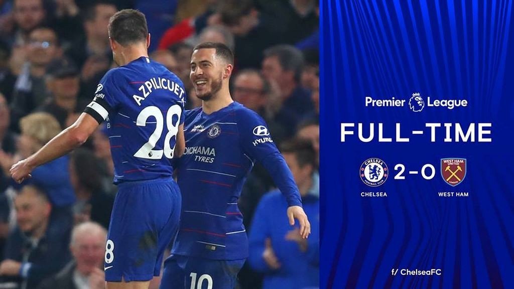 Jorginho Emerson ăn mừng cùng Roberto Carlos - Bóng Đá