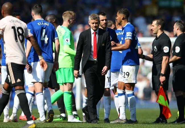 Góc Man Utd: Đừng thua nữa, fan mệt rồi! - Bóng Đá