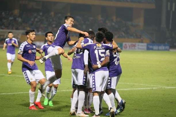 Dư âm vòng 3 V-League 2019: HAGL thất thủ, Đức Chinh giải 