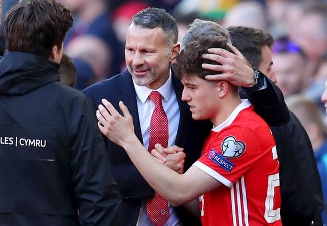 man utd dẫn đầu vụ daniel james - Bóng Đá
