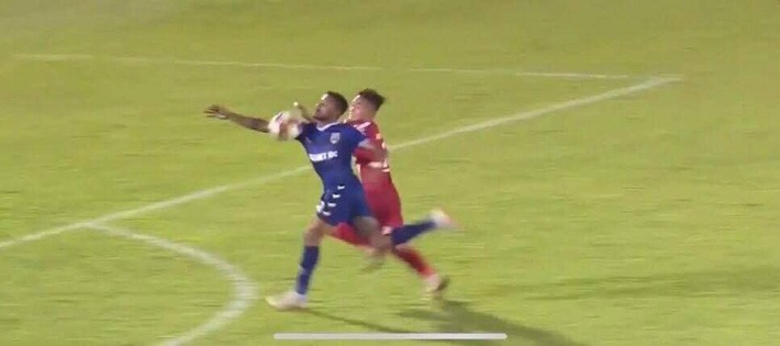 Trưởng ban trọng tài nói gì về 