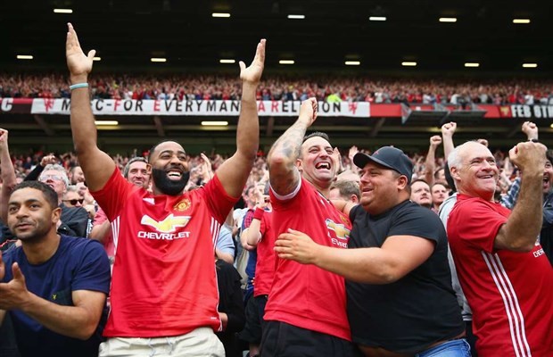 SỐC: CĐV Man Utd bị bắt vì phân biệt chủng tộc nhiều nhất nước Anh - Bóng Đá