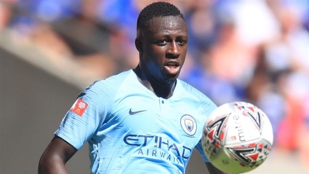 Tân binh của Real đắt giá kỷ lục, nhưng vẫn chỉ là số 2 - Bóng Đá