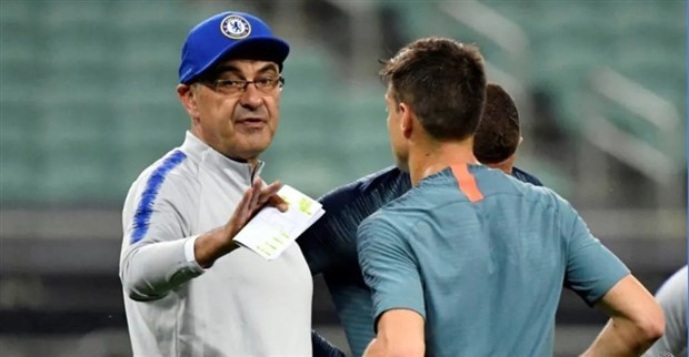 Fan Chelsea bất ngờ chỉ trích lãnh đạo vì Sarri - Bóng Đá