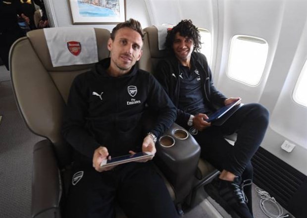 Ảnh Arsenal đến Baku - Bóng Đá