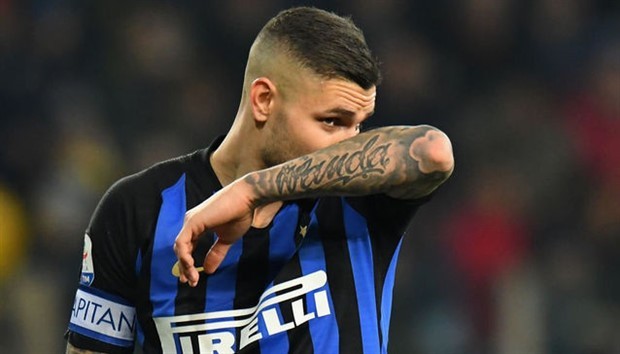 Ronaldo gặp khó tại Serie A vì một 'ông lão' - Bóng Đá