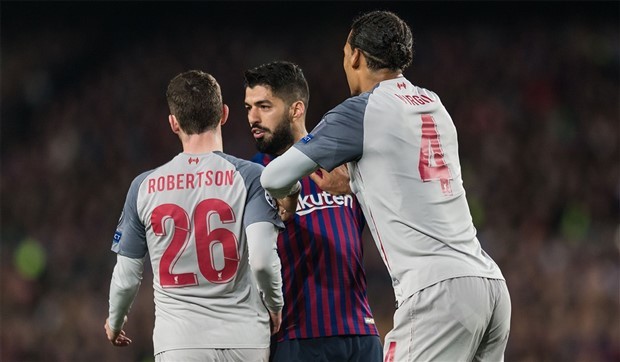 Suarez cạn tình, CĐV Liverpool bênh vực - Bóng Đá