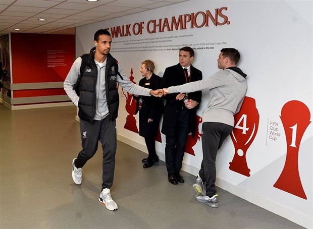 Dàn sao Liverpool làm 