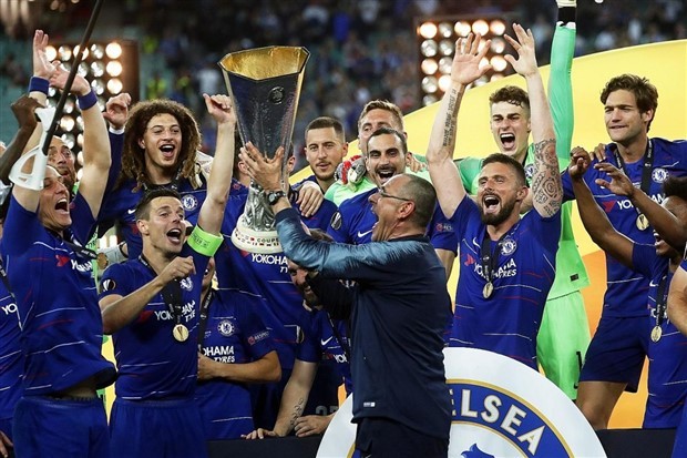Fan Chelsea bất ngờ chỉ trích lãnh đạo vì Sarri - Bóng Đá