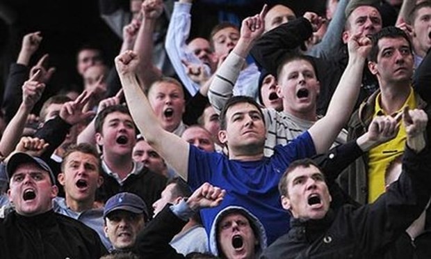 SỐC: CĐV Man Utd bị bắt vì phân biệt chủng tộc nhiều nhất nước Anh - Bóng Đá