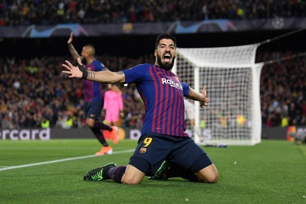 Suarez cạn tình, CĐV Liverpool bênh vực - Bóng Đá