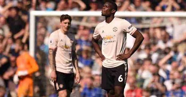 Man Utd 'lười biếng' đến đáng kinh ngạc - Bóng Đá