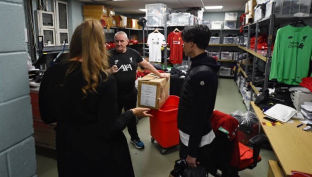 Minamino ngượng ngùng trong 