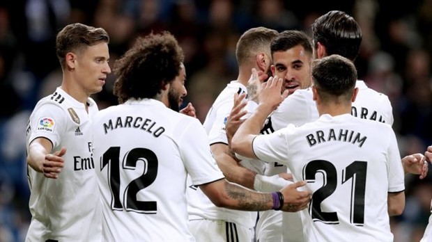 Diệt gọn Real giúp Barcelona vượt mặt Man Utd trên MXH - Bóng Đá