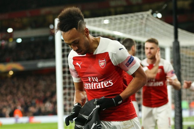 Gần nửa thế kỷ, nước Anh mới bùng cháy như thế - Bóng Đá